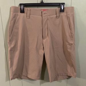 Under Armour Heat Gear Loose fit shorts size 34